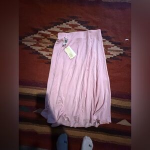 NWT aritizia Wilfred beach Soft Pink Midi Skirt
